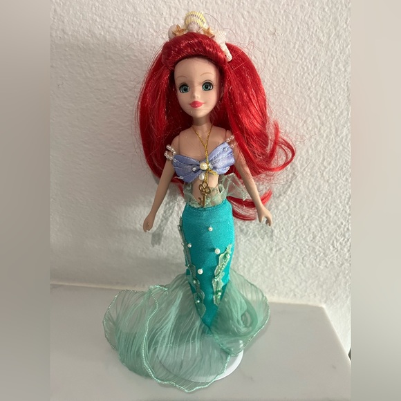 Disney Porcelain Keepsake Princesses - Picture 4 of 7